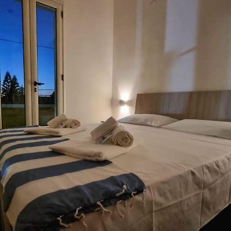 La Suite Di Poseidone Torre Specchia Ruggeri Luaran gambar