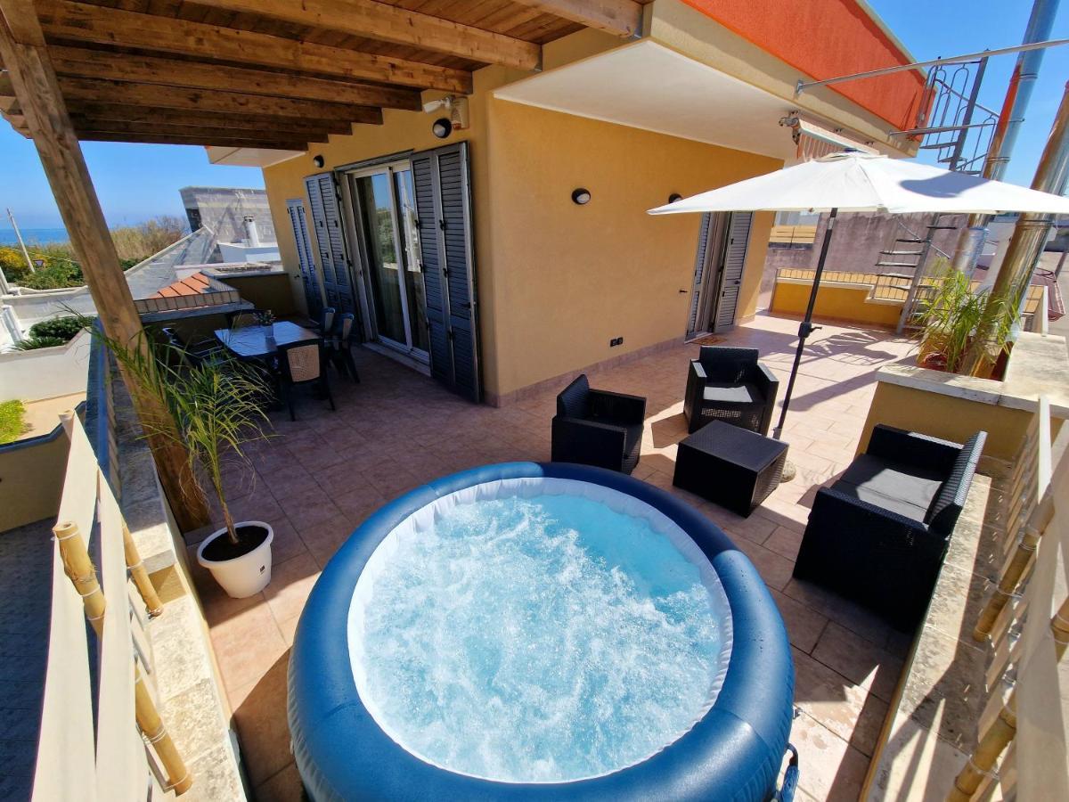 La Suite Di Poseidone Torre Specchia Ruggeri Luaran gambar
